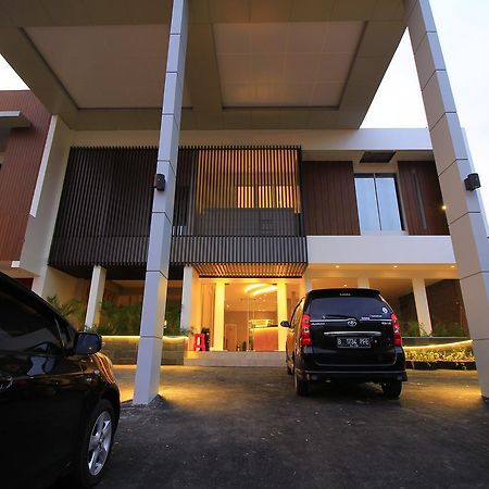 Vinotel Cirebon Dış mekan fotoğraf