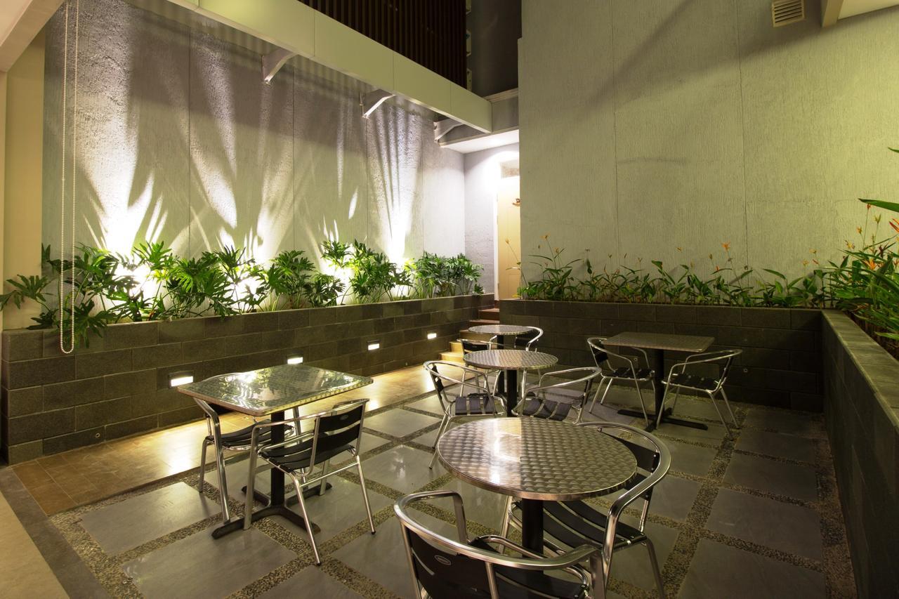 Vinotel Cirebon Dış mekan fotoğraf