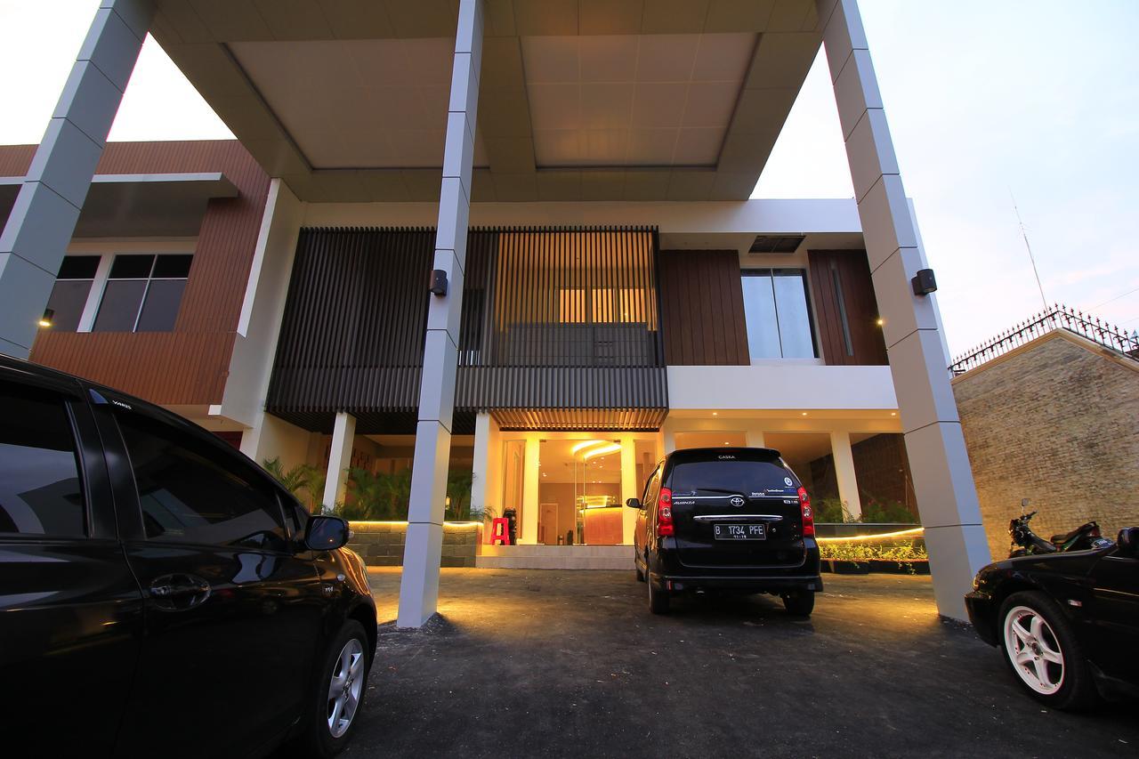 Vinotel Cirebon Dış mekan fotoğraf